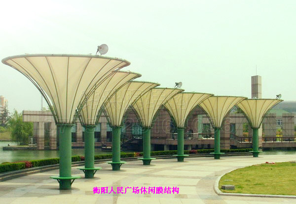衡陽人民廣場休閑膜結(jié)構(gòu).jpg
